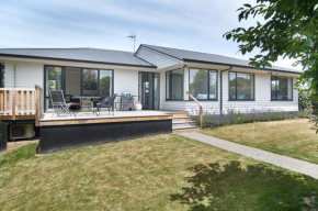 Отель Brookside Villa - Christchurch Holiday Homes  Крайстчерч